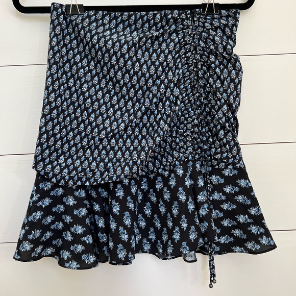 Veronica Beard ruched skirt - Picture 2 of 7